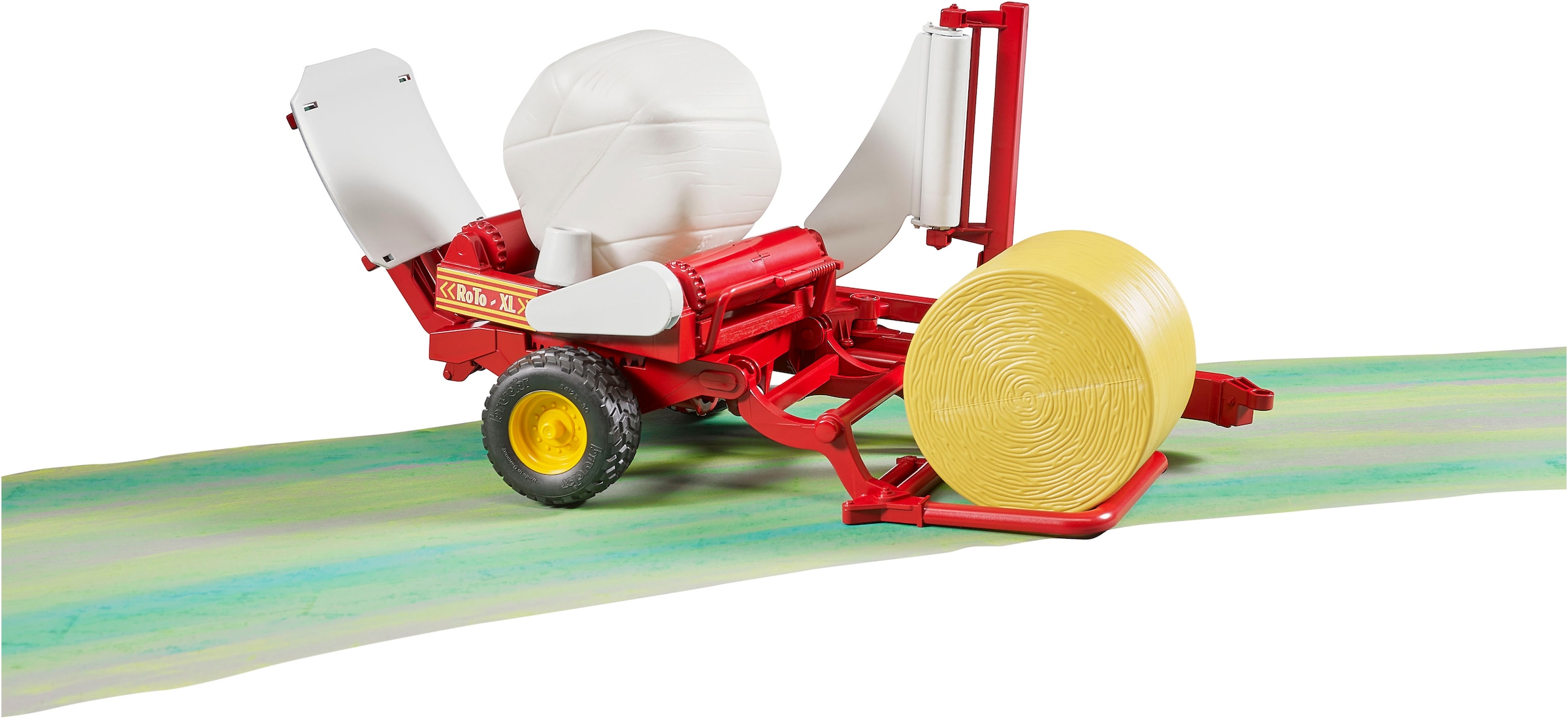 Bruder® Spielzeug-Landmaschine »Ballenwickler 38 cm mit Rundballen ocker/weiss (02122)« Made in Europe