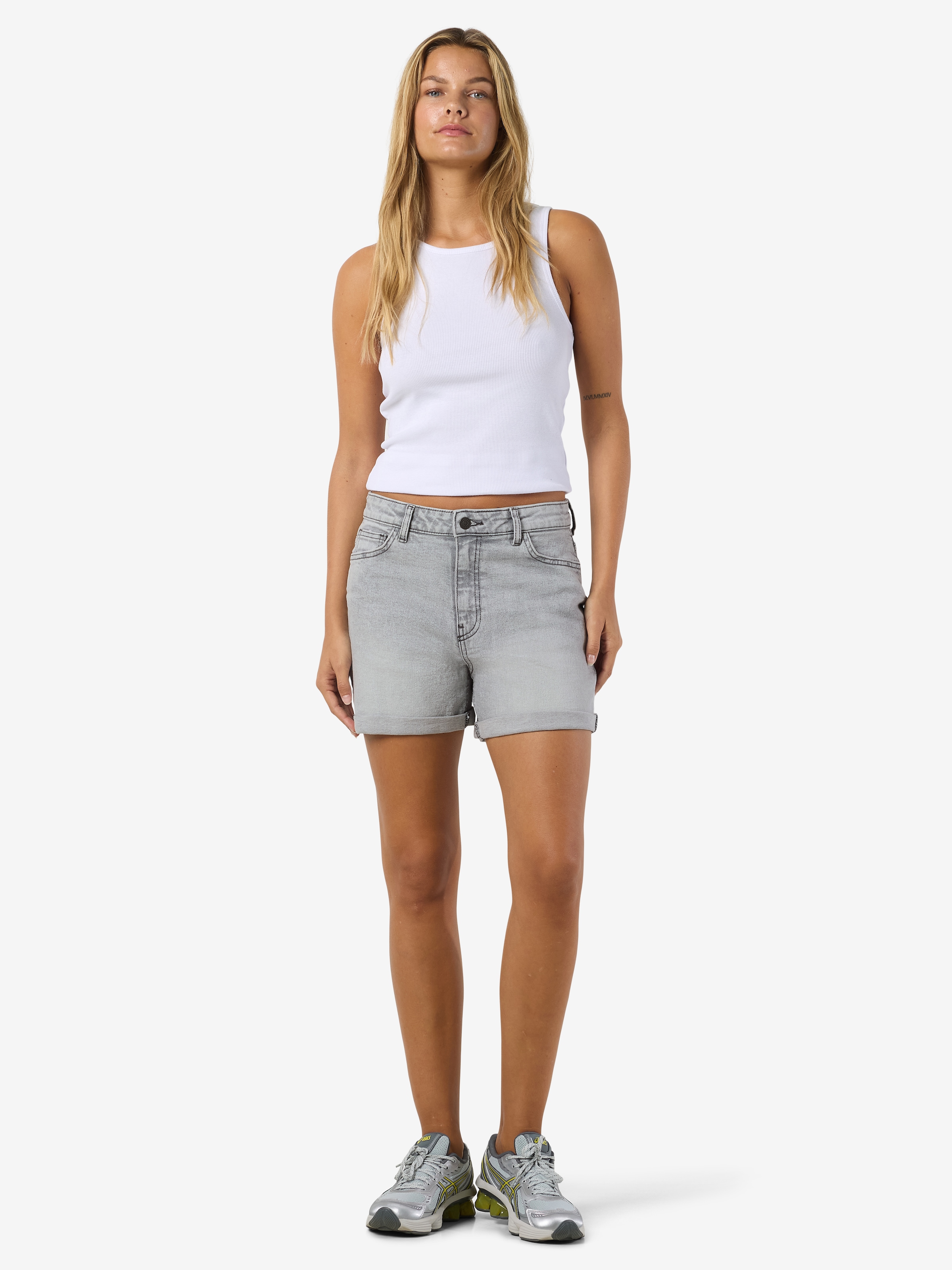 Noisy may Jeansshorts »NMMONI HW DNM SHORTS AZ277LG NOOS«
