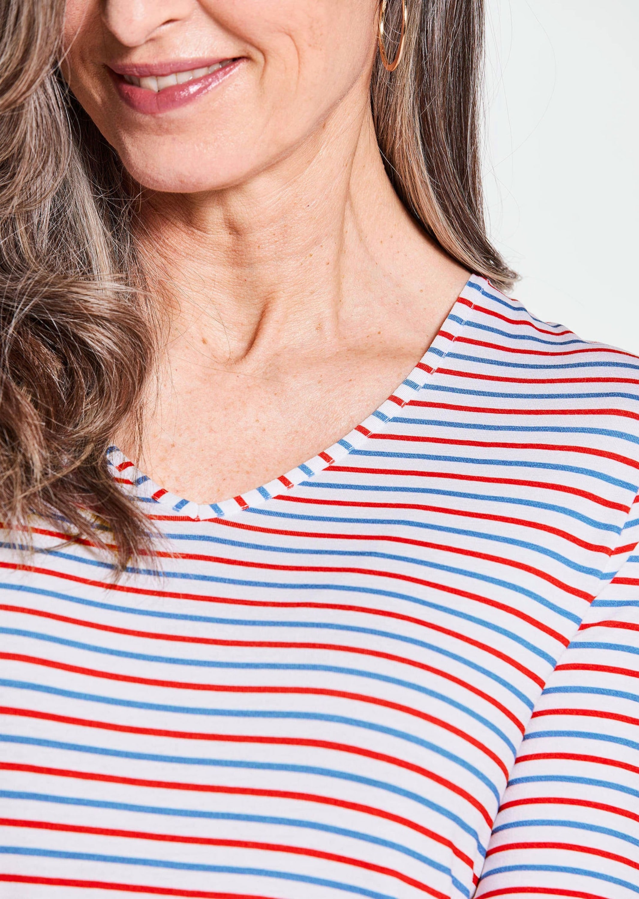 GOLDNER Kurzarmshirt »Kurzgröße Maritimer Streifenlook mit V-Ausschnitt« Sonstige