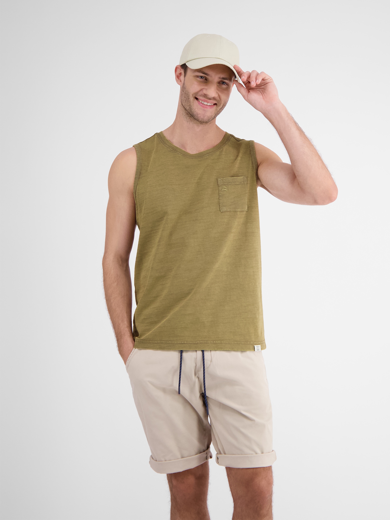 LERROS Muskelshirt »Bequemes Tanktop mit Brusttasche«