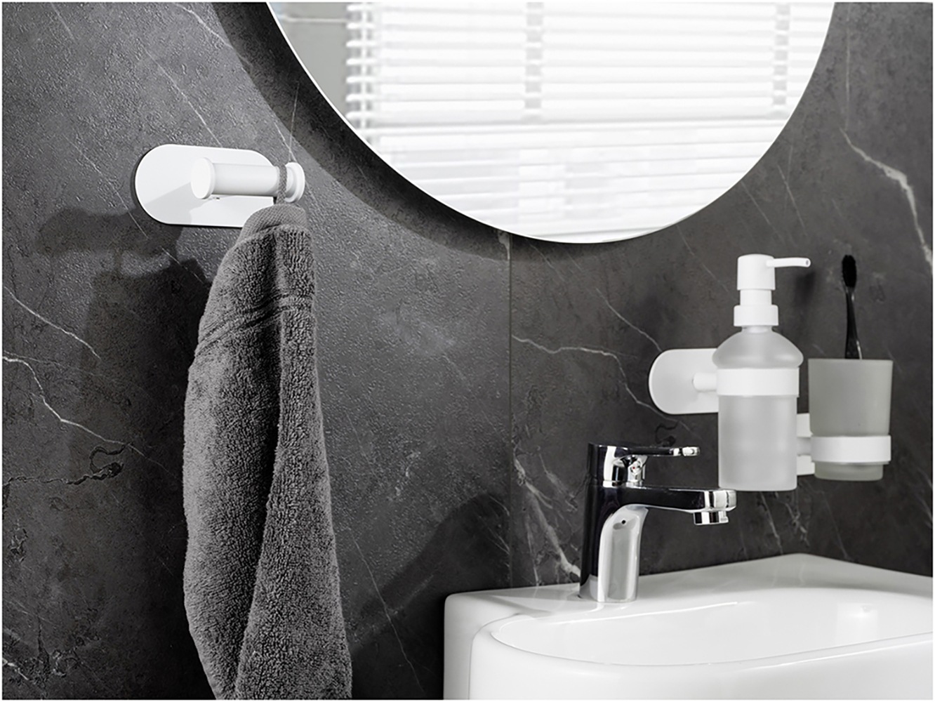 WENKO Doppelhaken »Turbo-Loc® Modell Duo Orea« aus Edelstahl für Handtücher, Befestigen ohne Bohren