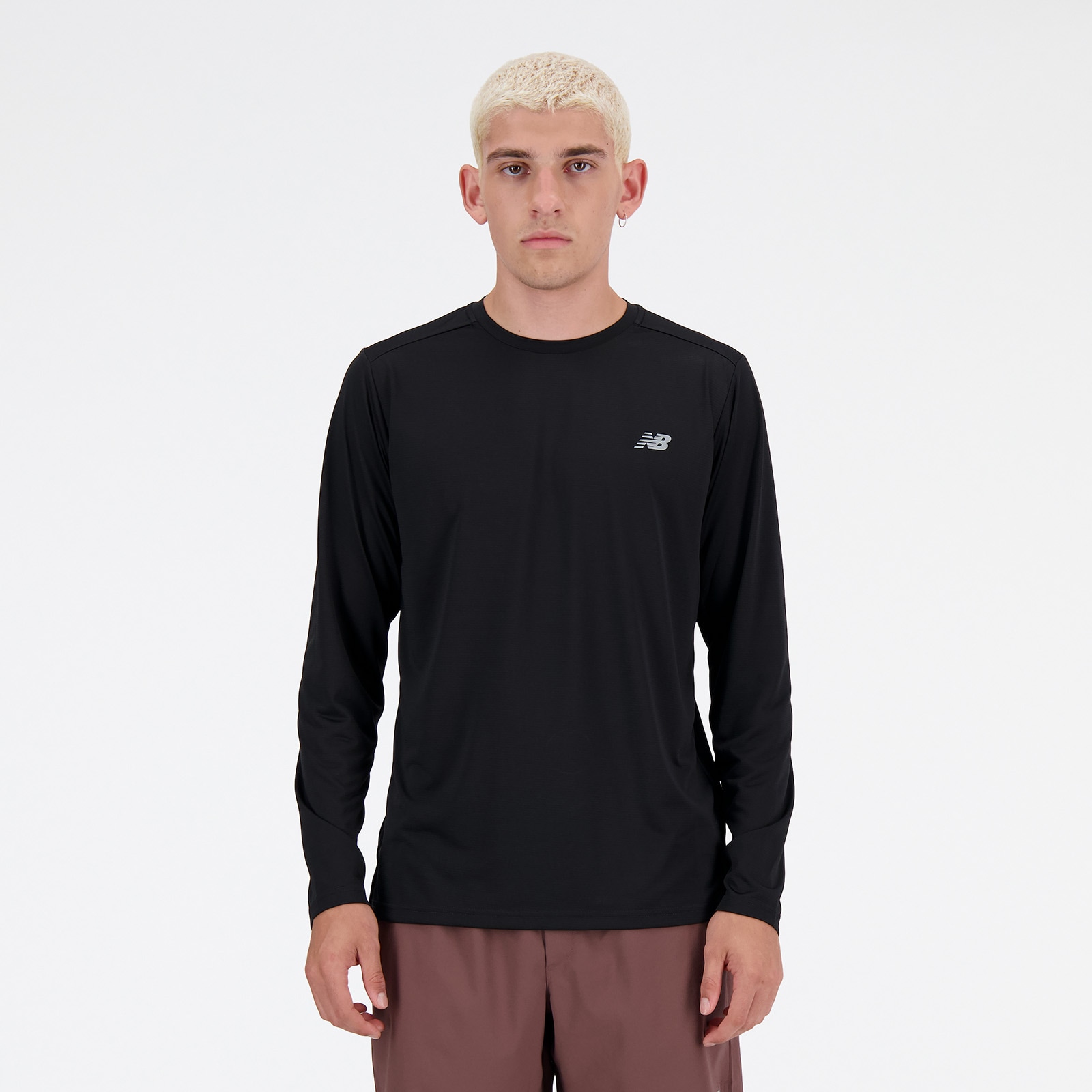 New Balance Laufshirt »SPORT ESSENTIALS LONG SLEEVE«, mit Label