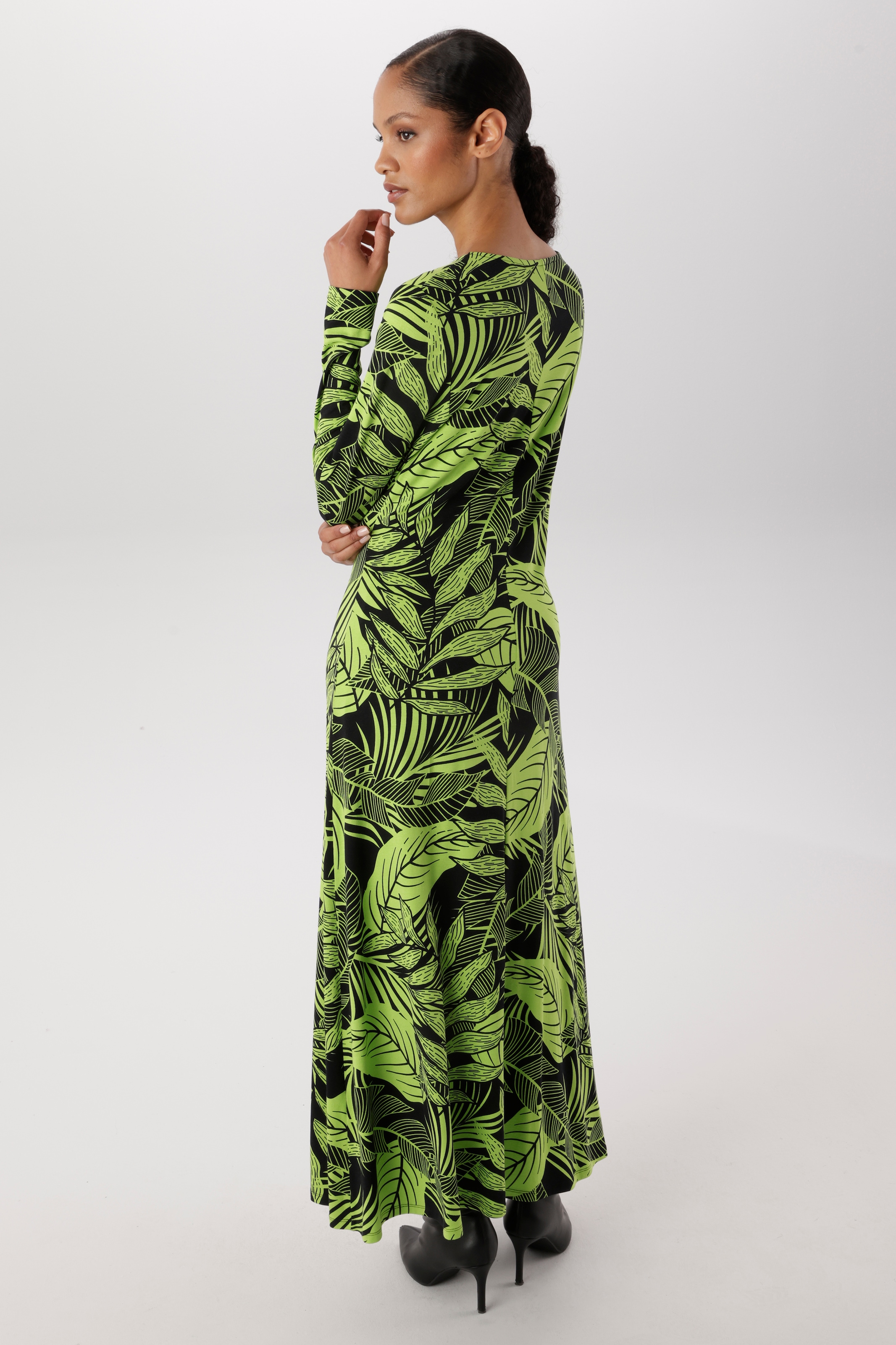 Aniston SELECTED Maxikleid mit etwas weiter schwingendem Rockteil - NEUE KOLLEKTION