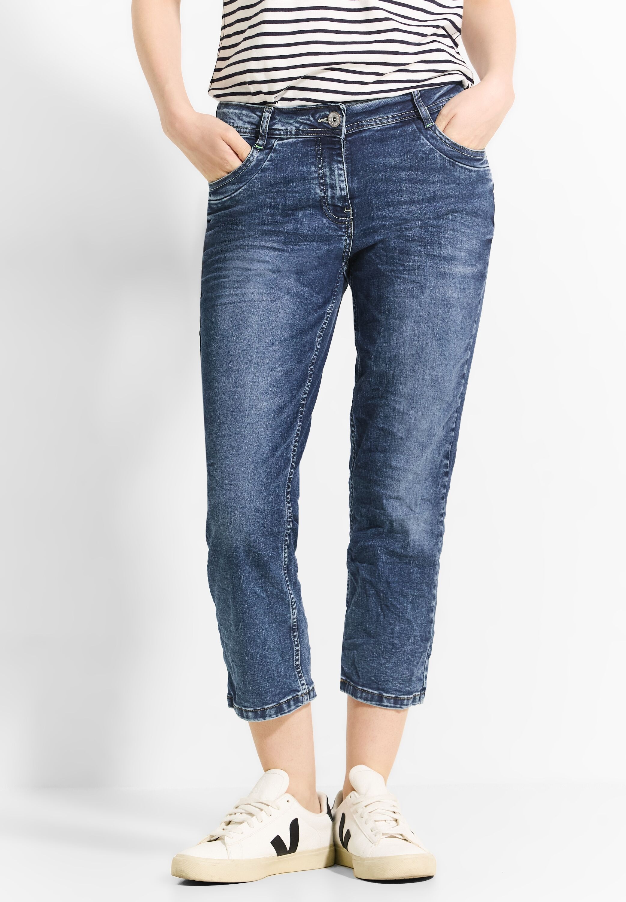 Cecil Regular-fit-Jeans »SCARLETT«, mit dekorativen Nähten