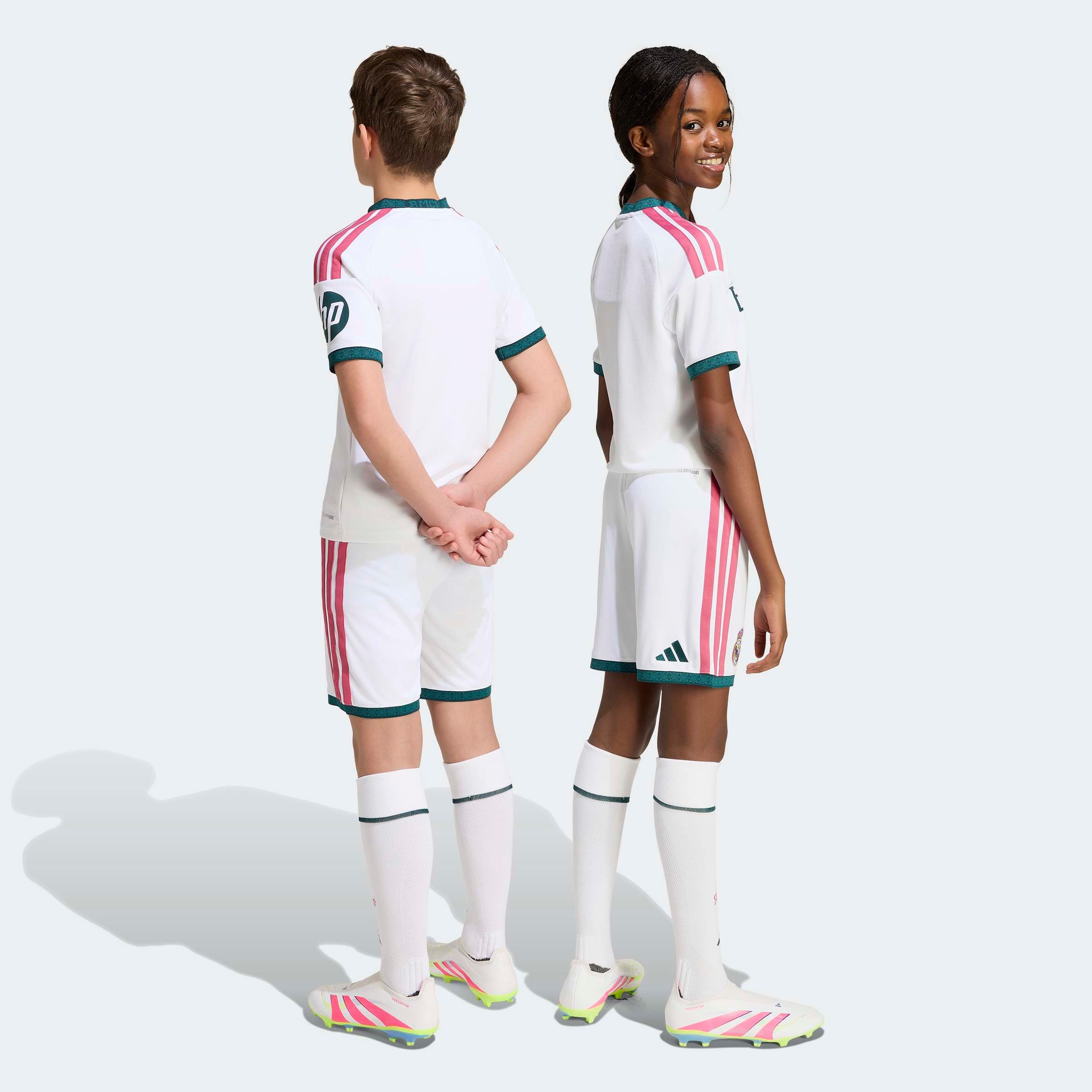 adidas Performance Trainingsshorts »REAL MADRID 26/27 KIDS«  für Kinder, bequeme Passform, für Sport und Alltag, aus Polyester