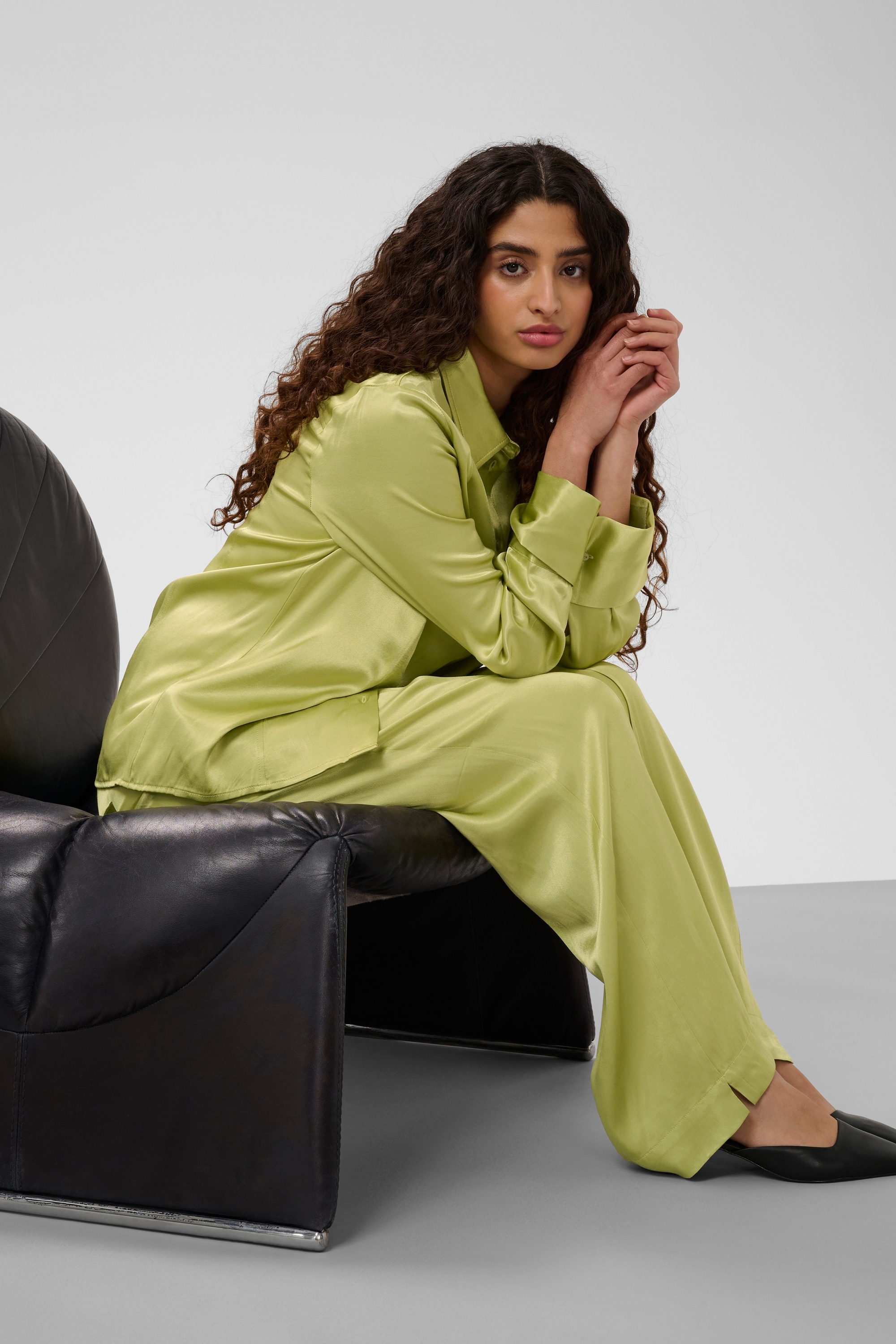 SOAKED IN LUXURY Stoffhose »Damen Casual Hose SLIrini«