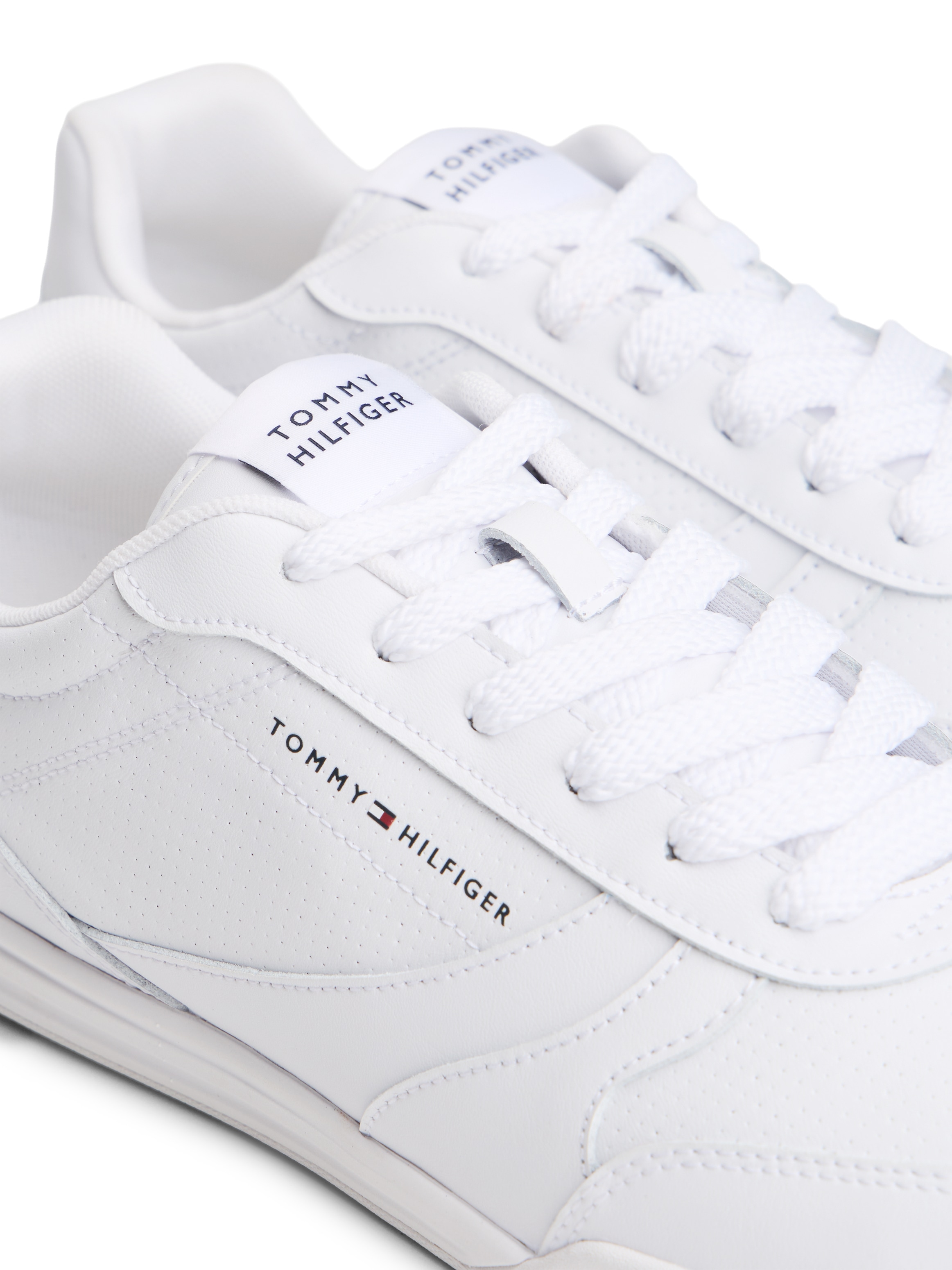 Tommy Hilfiger Sneaker »LOPRO CUP LEATHER«  , Freizeitschuh, Halbschuh, Schnürschuh mit effektvollen Ziernähten