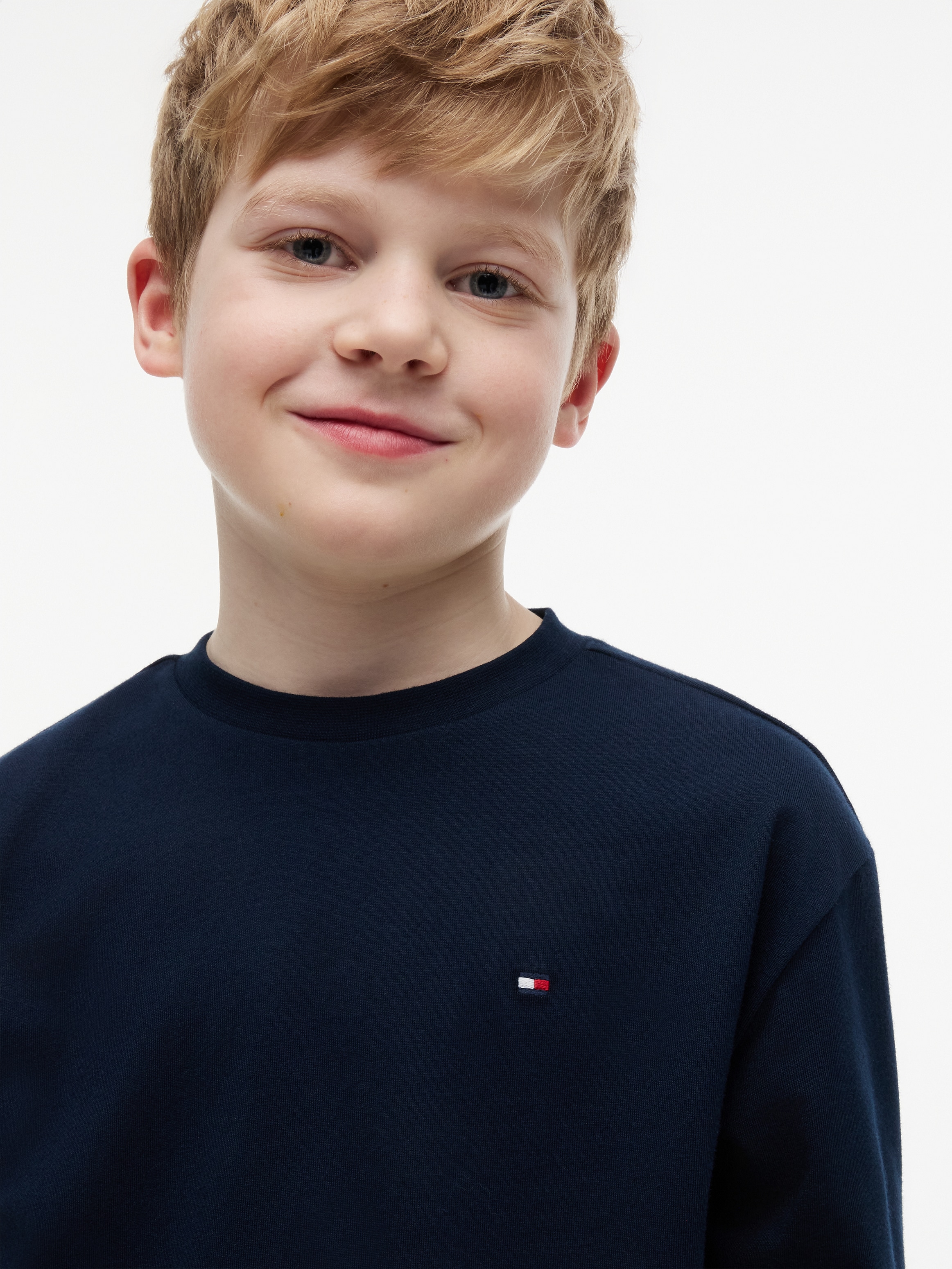 Tommy Hilfiger Langarmshirt »ESSENTIAL T-SHIRT LS« für Kinder bis 16 Jahre, Markenlogo
