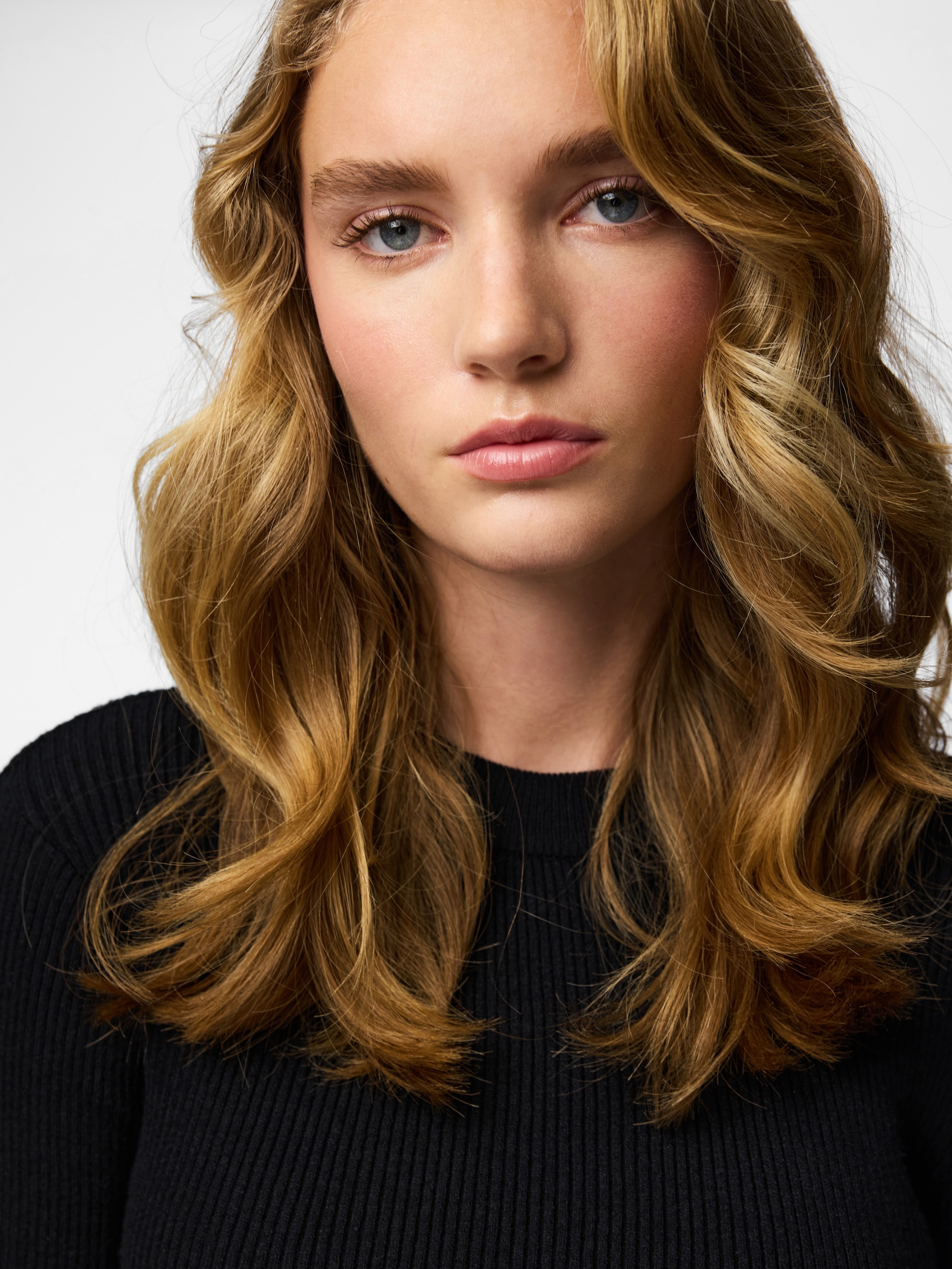 pieces Rundhalspullover »PCMIRA NEW LS O-NECK KNIT NOOS BC«