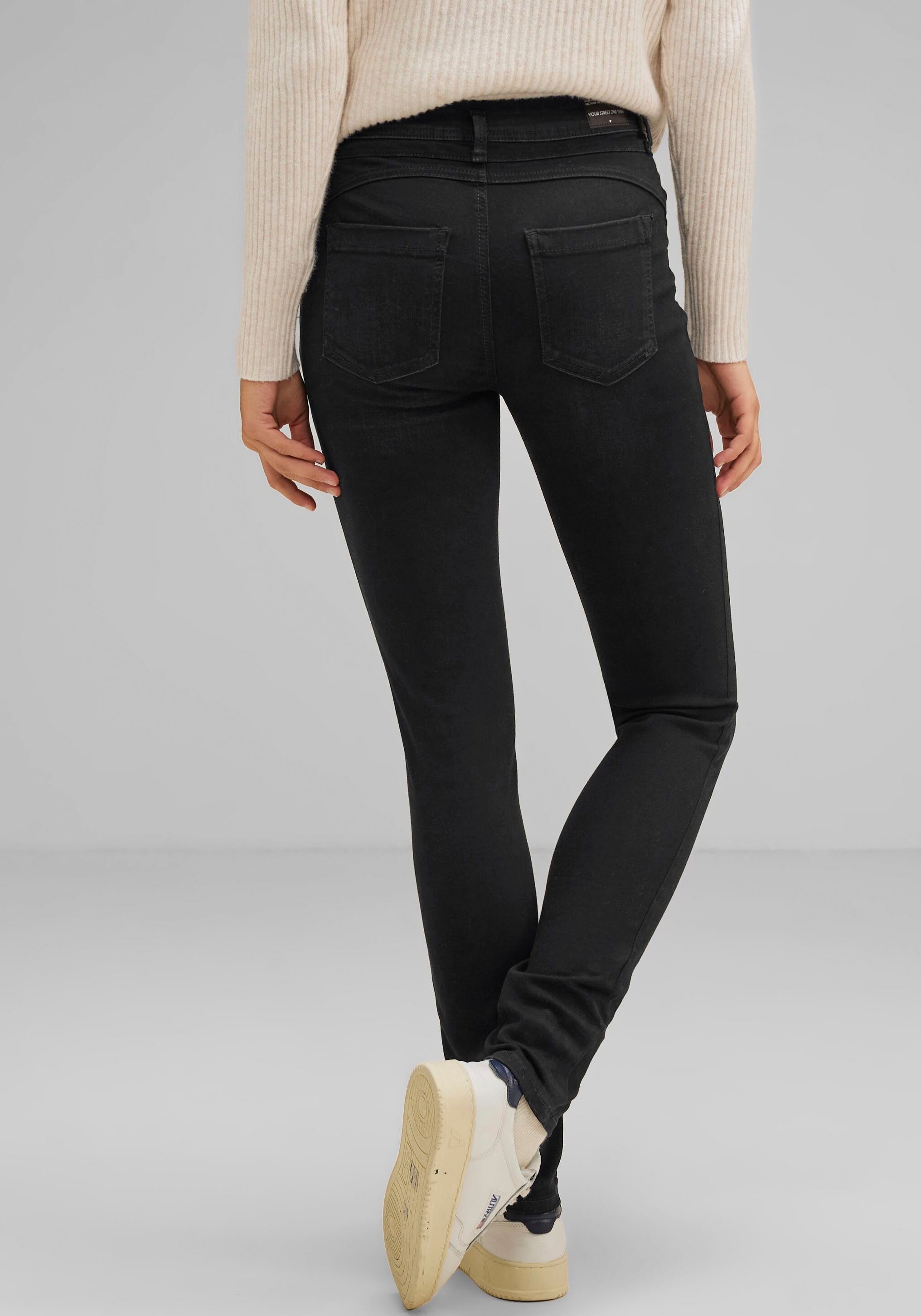 STREET ONE Slim-fit-Jeans, im Style York