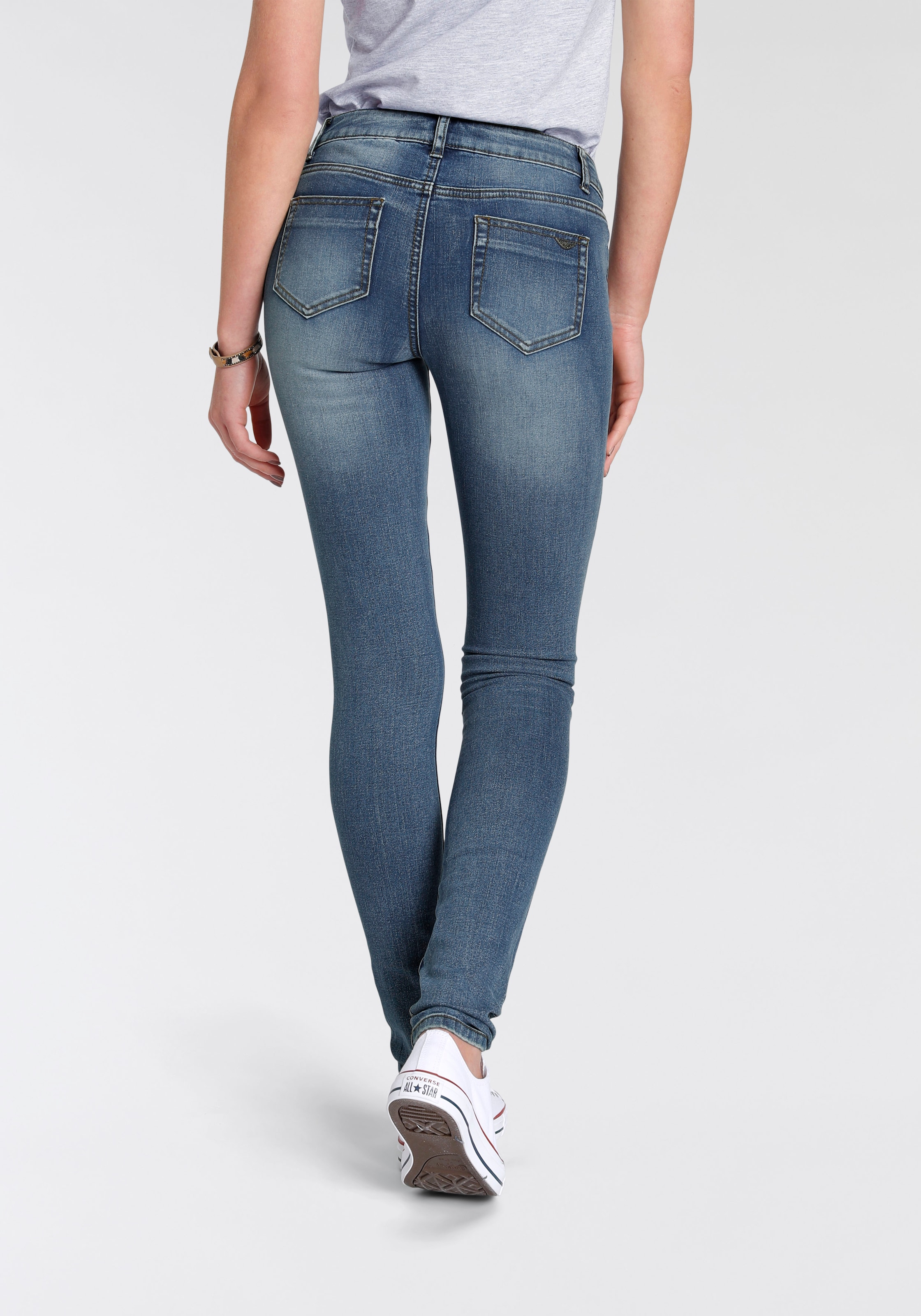 Arizona Skinny-fit-Jeans Waist Keileinsätzen«, Low »mit bei ♕